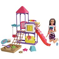 Barbie Kindermädchen auf dem Spielplatz Spielset - Puppe