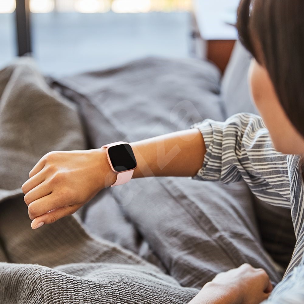 fitbit versa nfc